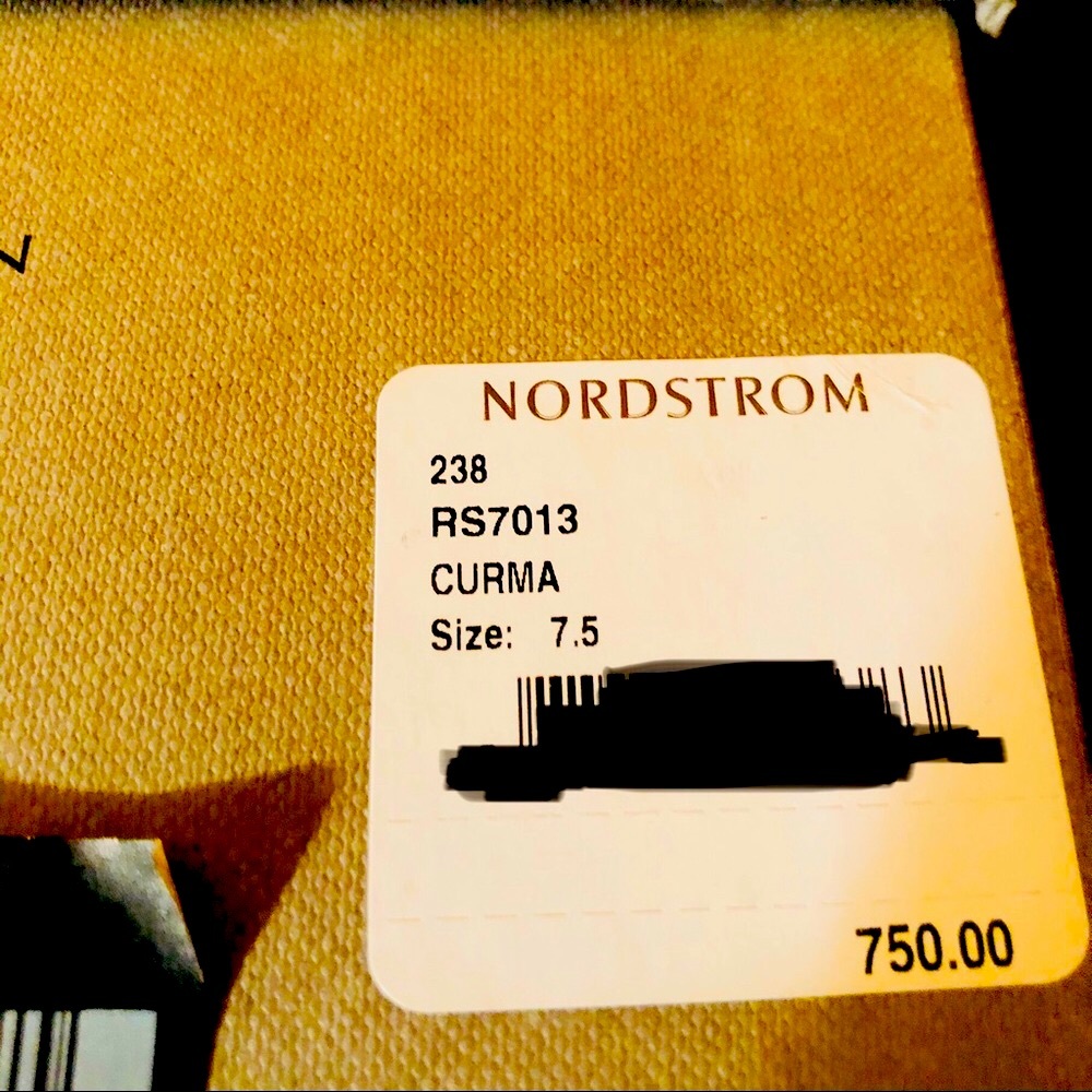 🤩Authentic Giuseppe Zanotti Snakeskin Sneakers🤩 - Picture 8 of 8